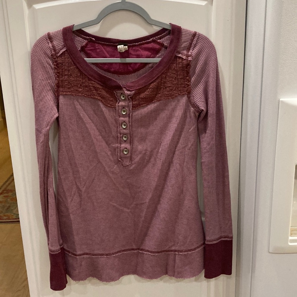We The Free Henley Top XS maroon